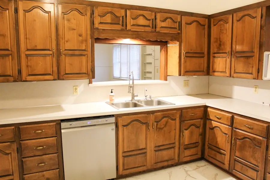 3620 Montgomery, Granbury, TX 76049 - #2