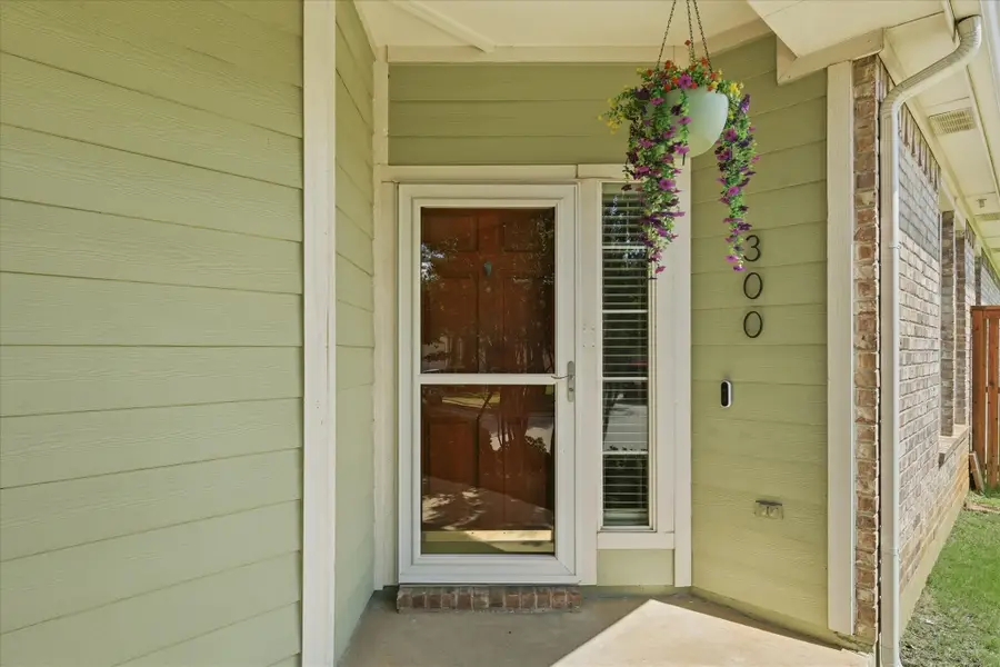 300 Conroe Circle, Lantana, TX 76226 - #3