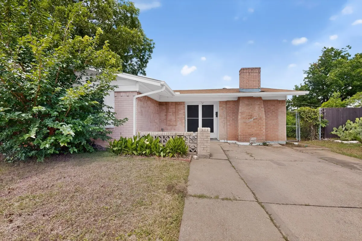 1802 Fairfax Lane, Carrollton, TX 75006 - #1