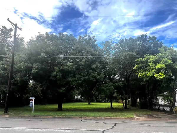 1515 Lindsey Street, Denton, TX 76205
