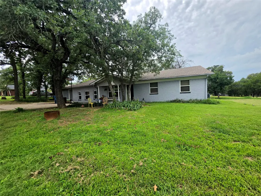 417 Cedarwood Street, Azle, TX 76020 - #2