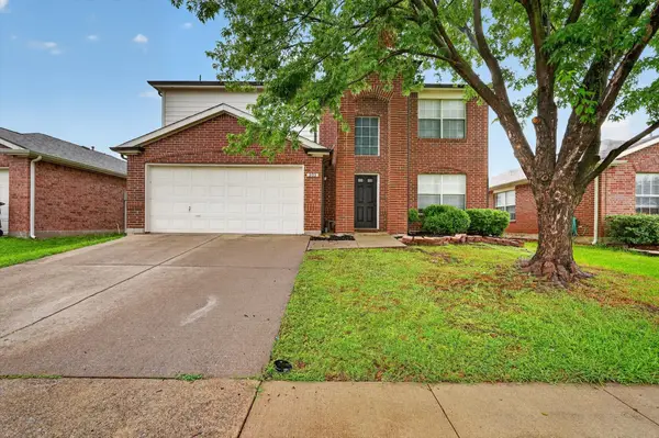 303 Charleston Drive, Wylie, TX 75098