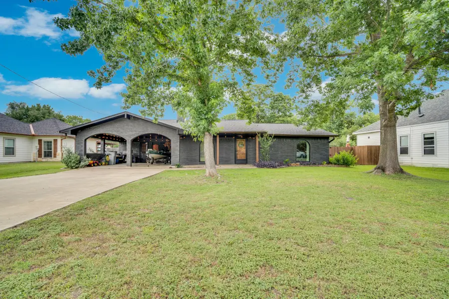 605 W 3rd Street, Maypearl, TX 76064 - #2