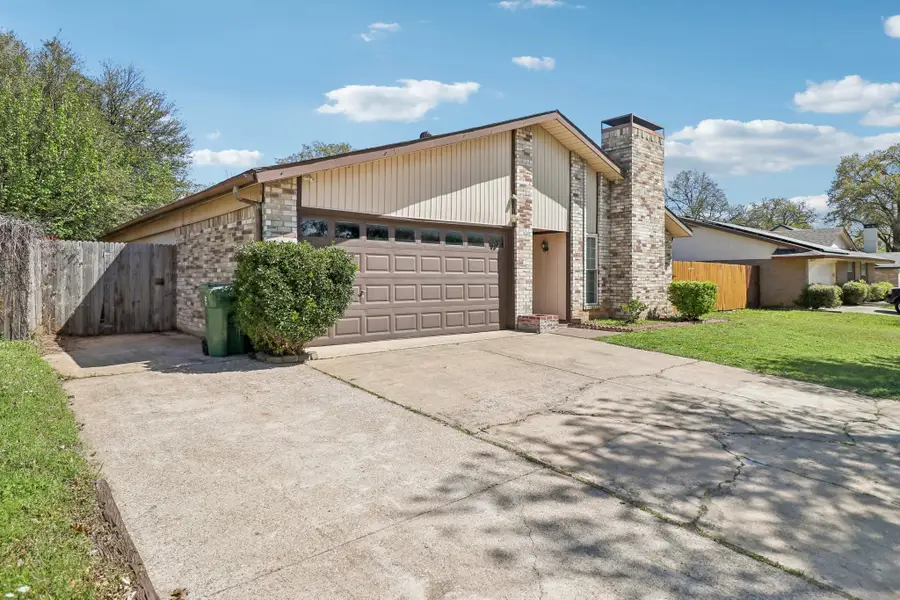 3216 Red Oak Lane, Bedford, TX 76021 - #2