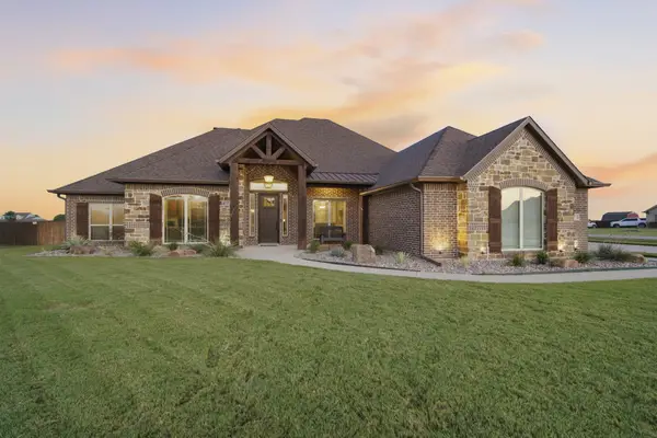 361 Crosswind Drive, Waxahachie, TX 75167