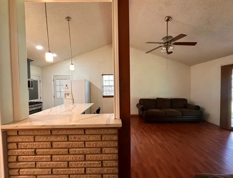 738 Cindy Lane, Grand Prairie, TX 75052 - #2