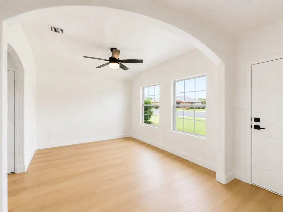 1511 Jacksons Run, Greenville, TX 75402 - #3