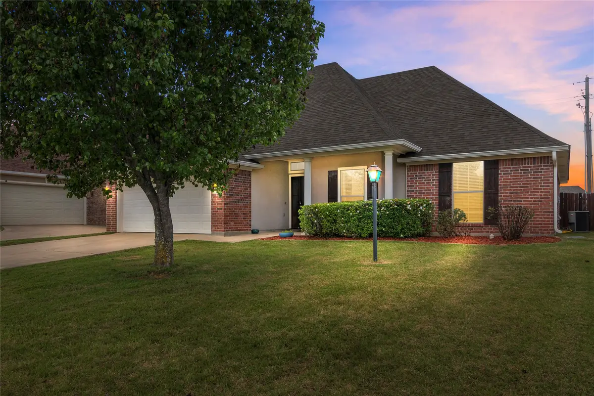 316 N Hampton Street, Haughton, LA 71037 - #1