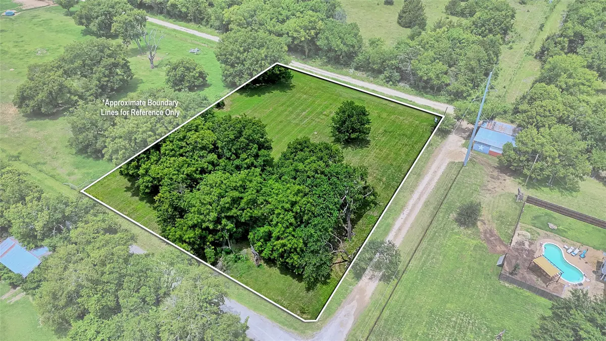 701 W Howell Street, Saint Jo, TX 76265 - #1