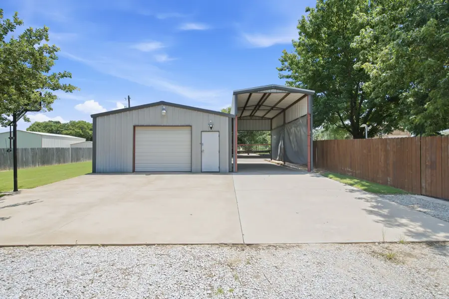 550 Christenberry Road, Springtown, TX 76082 - #2