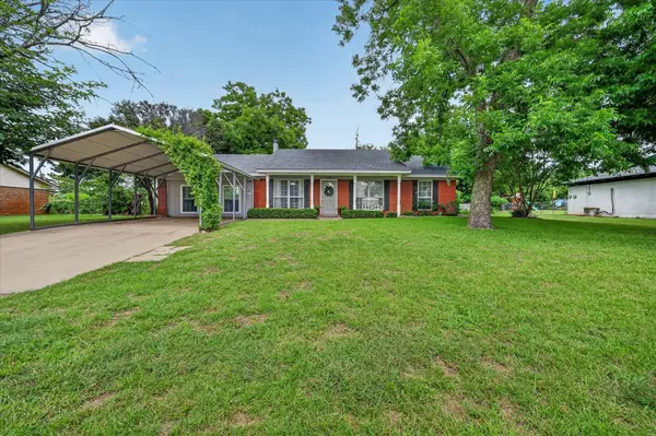 105 Murray Street, Joshua, TX 76058