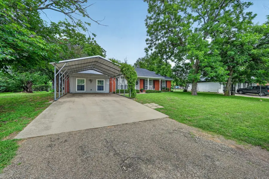 105 Murray Street, Joshua, TX 76058 - #3