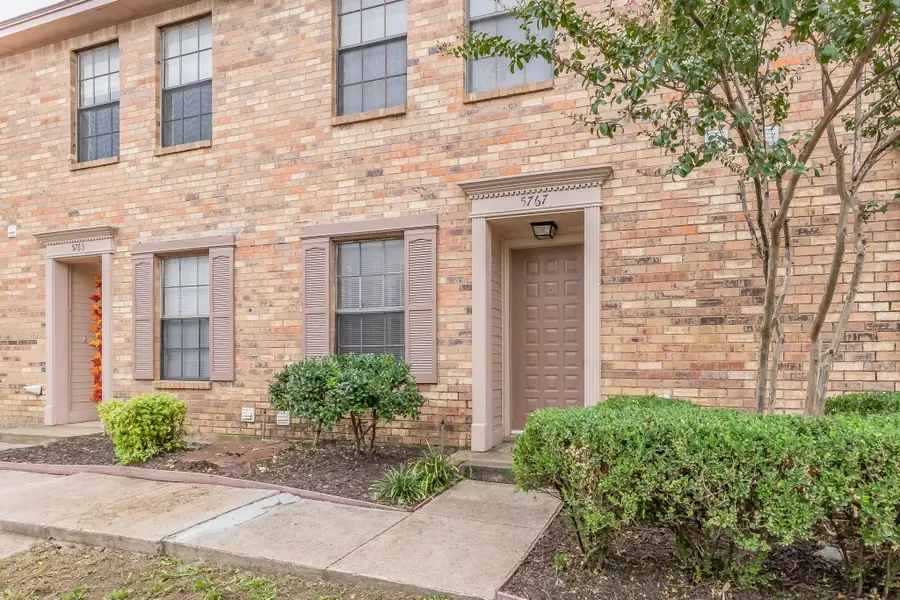 5765 Shadydell Drive, Fort Worth, TX 76135 - #2