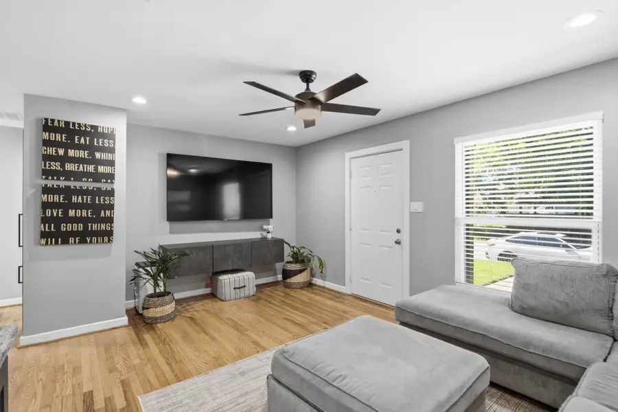 108 W White Avenue, McKinney, TX 75069 - #3