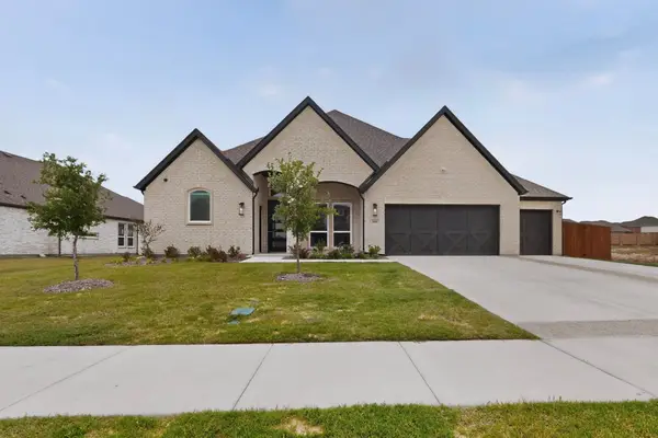 1814 Briarwood W, Midlothian, TX 76065