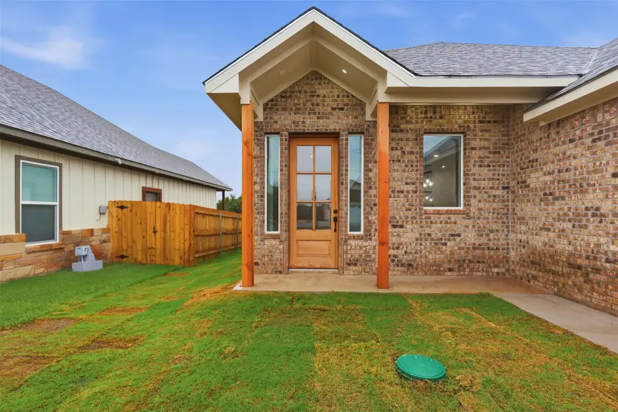 1413 Ridgeview Circle, Granbury, TX 76048 - #3