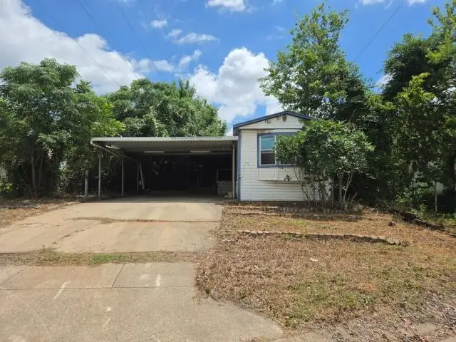 6344 S Highland Circle, Haltom City, TX 76117 - #1
