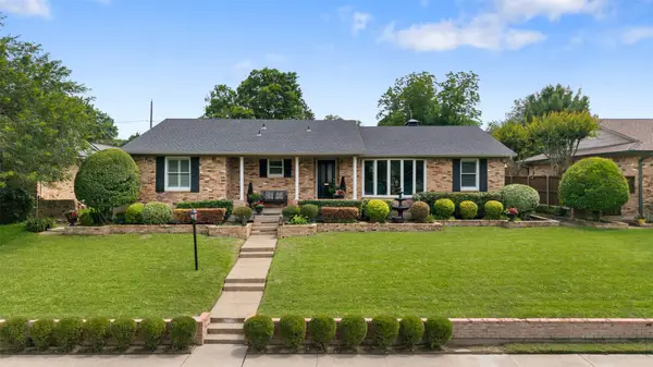9124 Vinewood Drive, Dallas, TX 75228