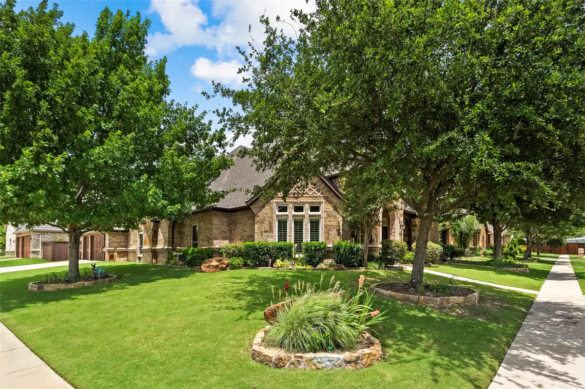 7901 Bentley Drive, North Richland Hills, TX 76182 - #1
