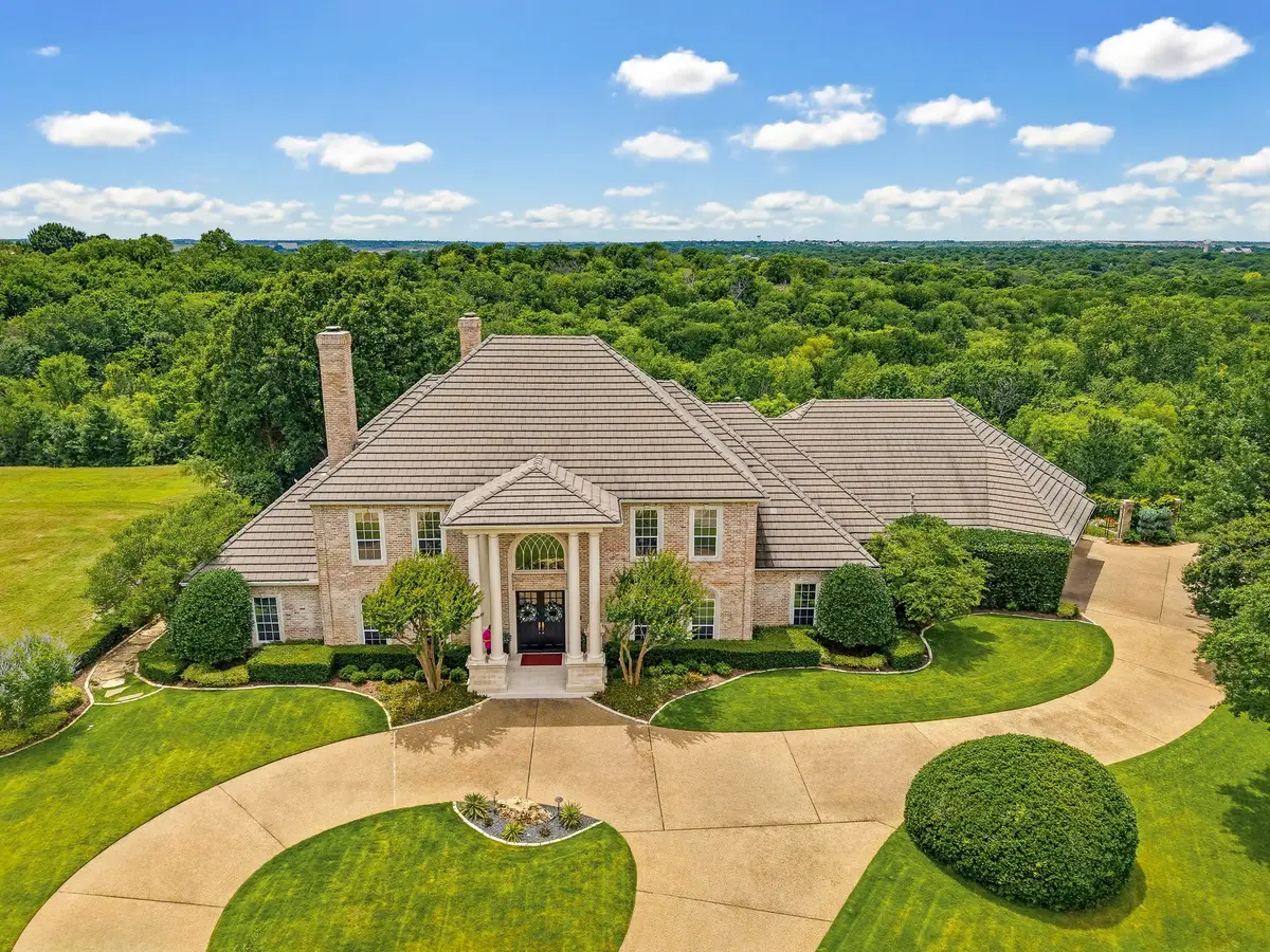 5760 Forest Highlands Drive, Fort Worth, TX 76132 - #1