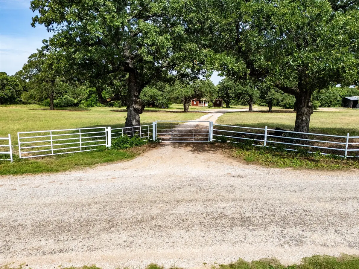 390 County Rd 1475 Road, Chico, TX 76431 - #1