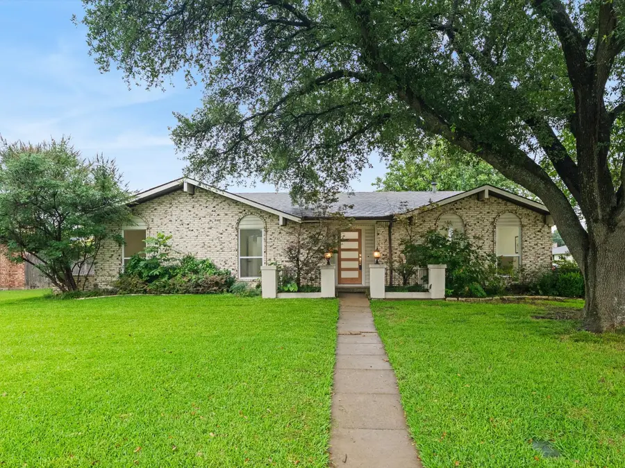 6 Collins Court, Richardson, TX 75081 - #2
