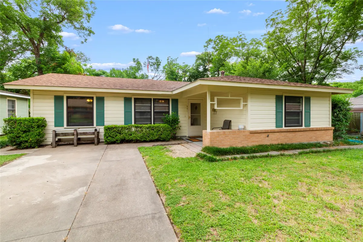901 N 23 1/2 Street, Corsicana, TX 75110 - #1