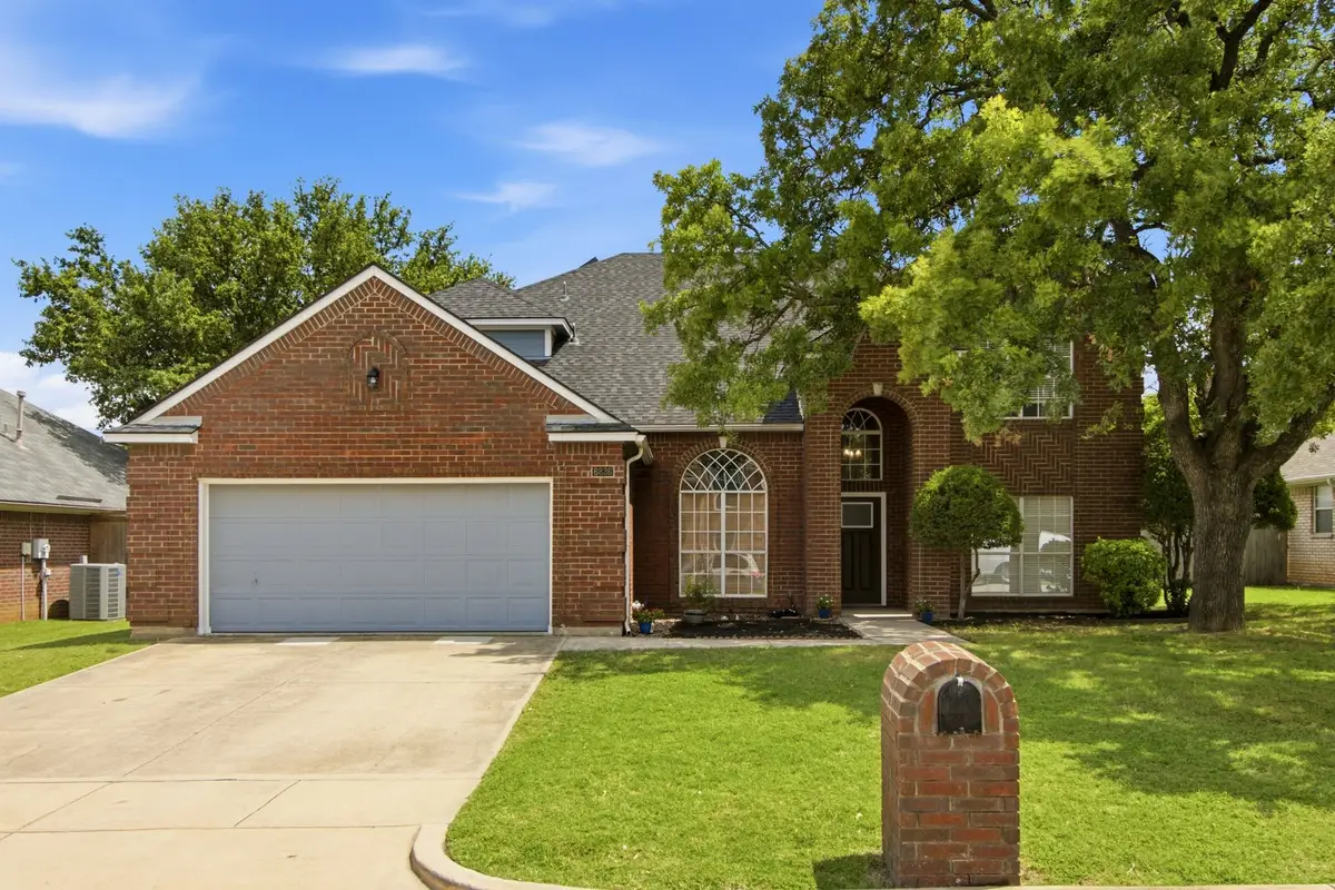 6836 Moss Lane, North Richland Hills, TX 76182 - #1