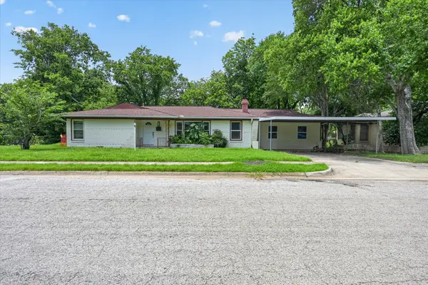 2833 Scruggs Park Drive, Richland Hills, TX 76118