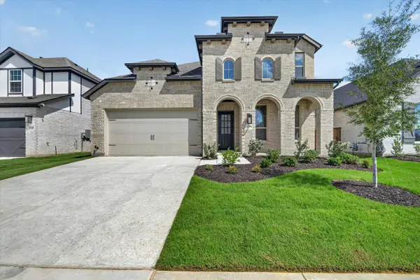 1053 Alberta Spruce Road, Fort Worth, TX 76247