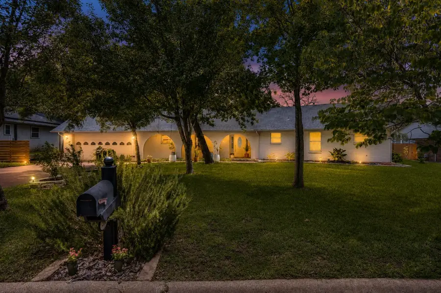 213 Mistletoe Lane, Keene, TX 76059 - #2