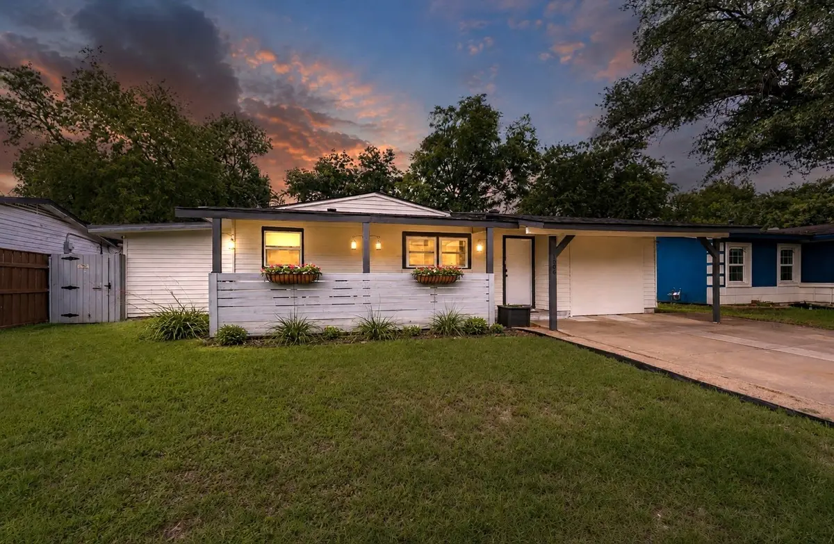 1306 E Lovers Lane, Arlington, TX 76010 - #1