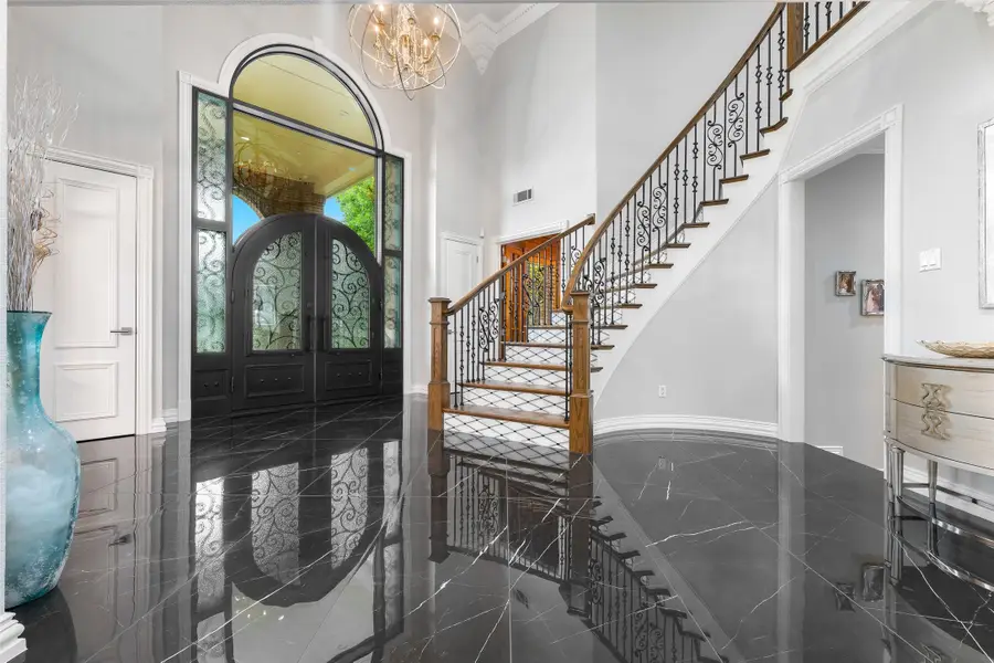 1313 Chatsworth Court E, Colleyville, TX 76034 - #3