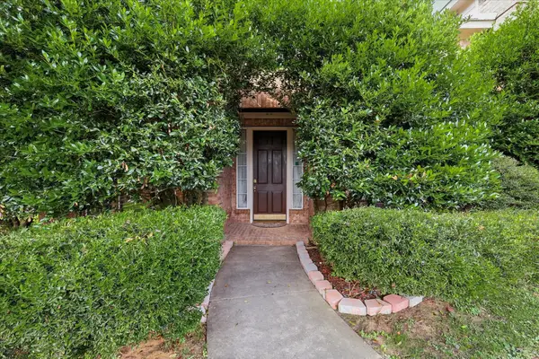 1060 Cornell Drive, Carrollton, TX 75007