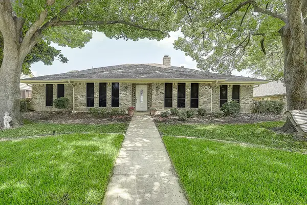 2225 Stone Creek Drive, Plano, TX 75075