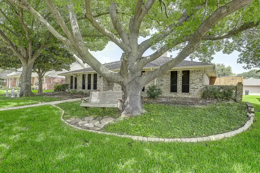 2225 Stone Creek Drive, Plano, TX 75075 - #2