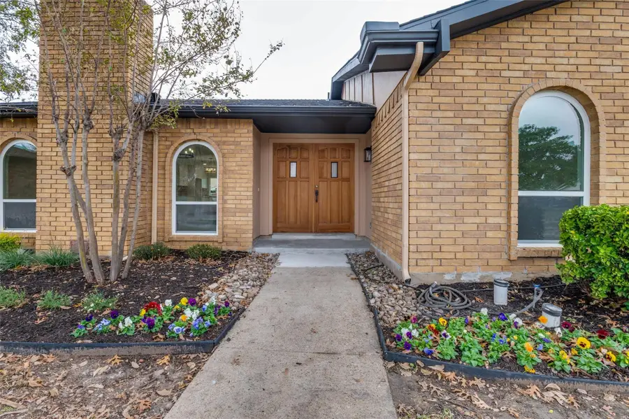 1912 Primrose, Carrollton, TX 75007 - #2