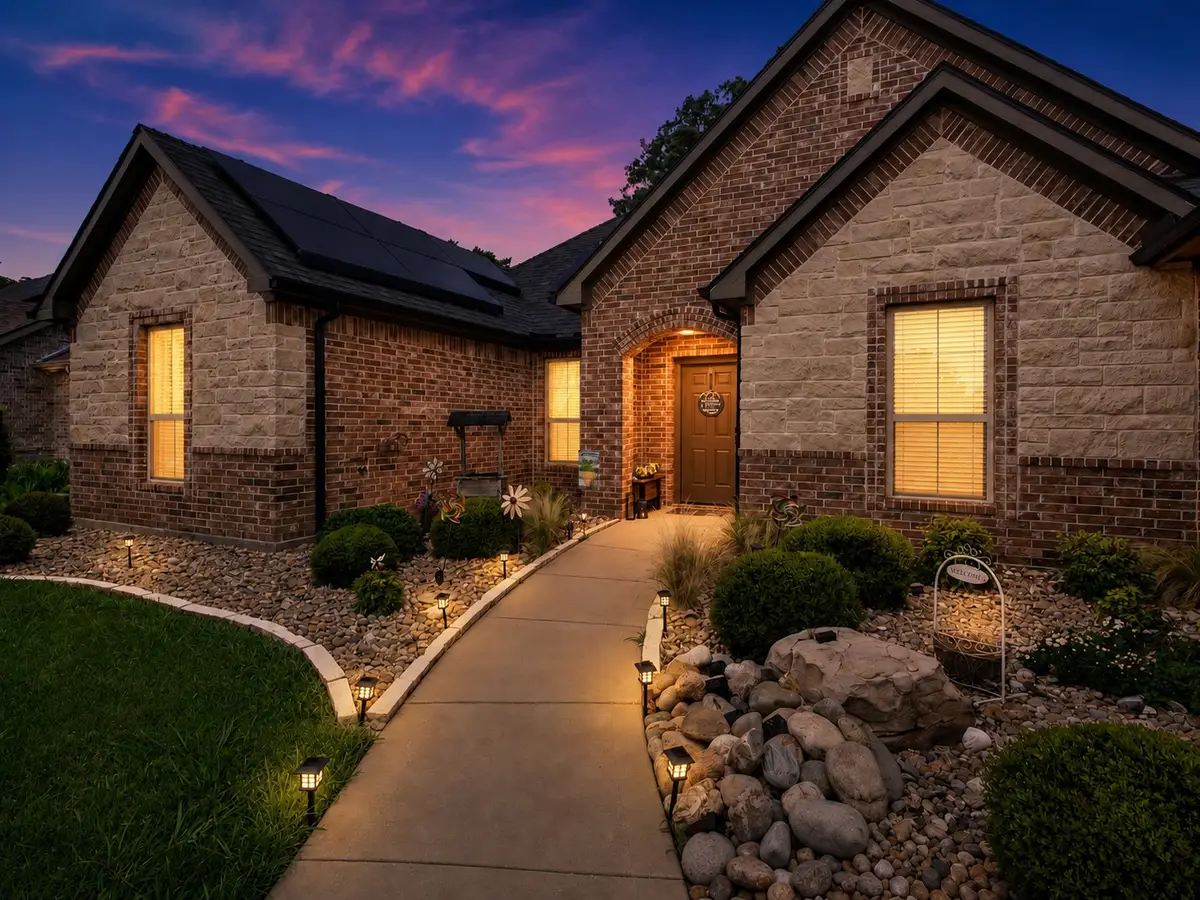 701 W Lamberth Road, Sherman, TX 75092 - #1