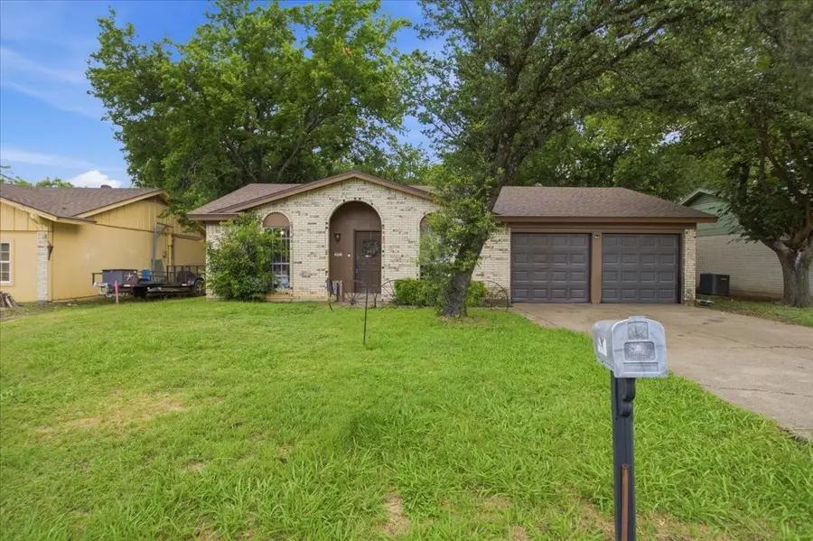 701 N Douglas Avenue, Cleburne, TX 76033 - #2