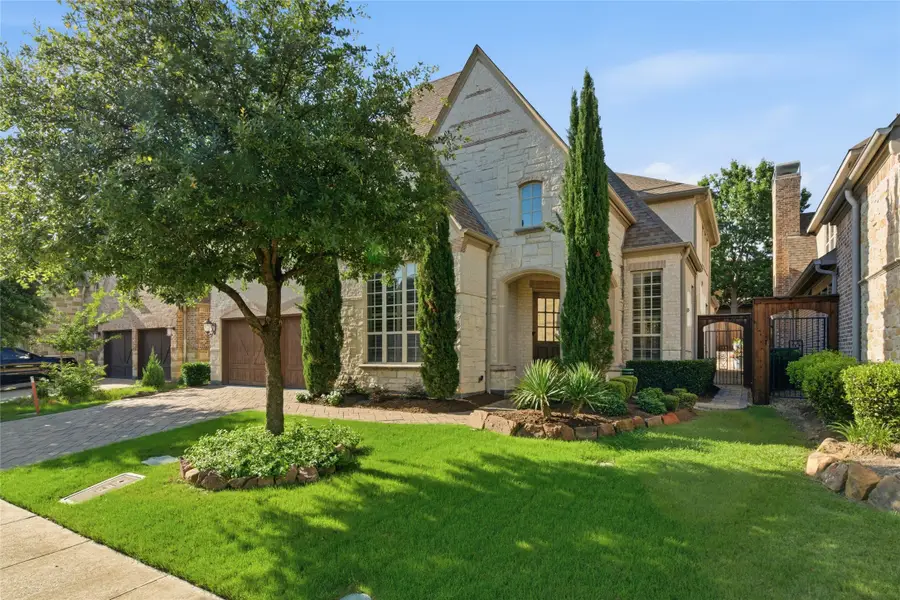 645 Clearwater Drive, Irving, TX 75039 - #2