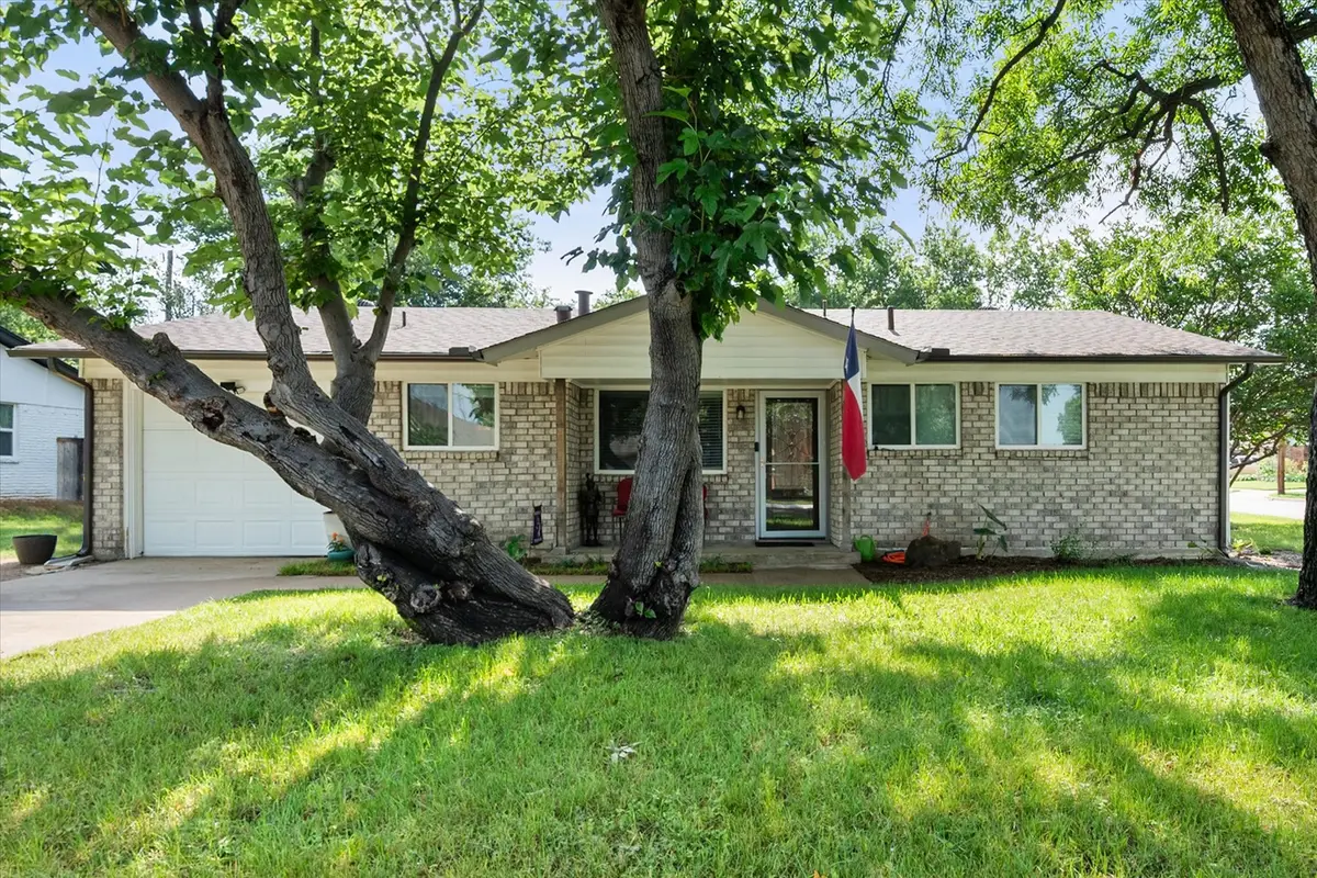 5900 Plum Street, Watauga, TX 76148 - #1