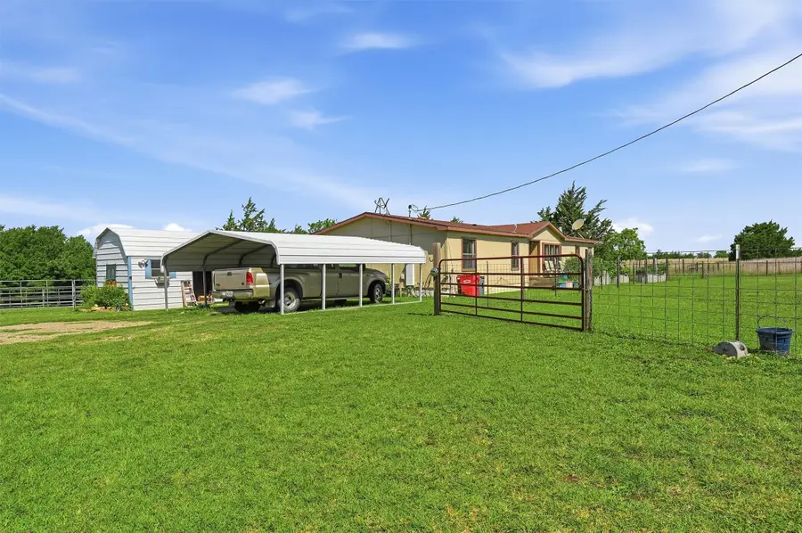 872 County Road 4244, Bonham, TX 75418 - #3