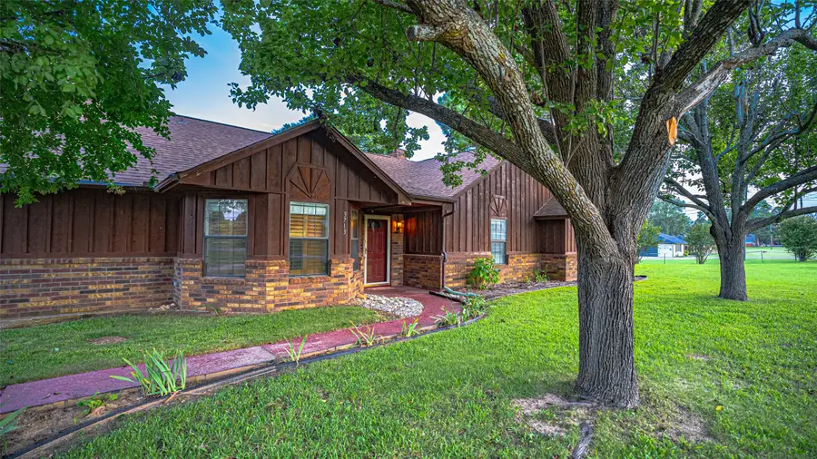 3713 Indian Creek Trail, Granbury, TX 76049 - #2