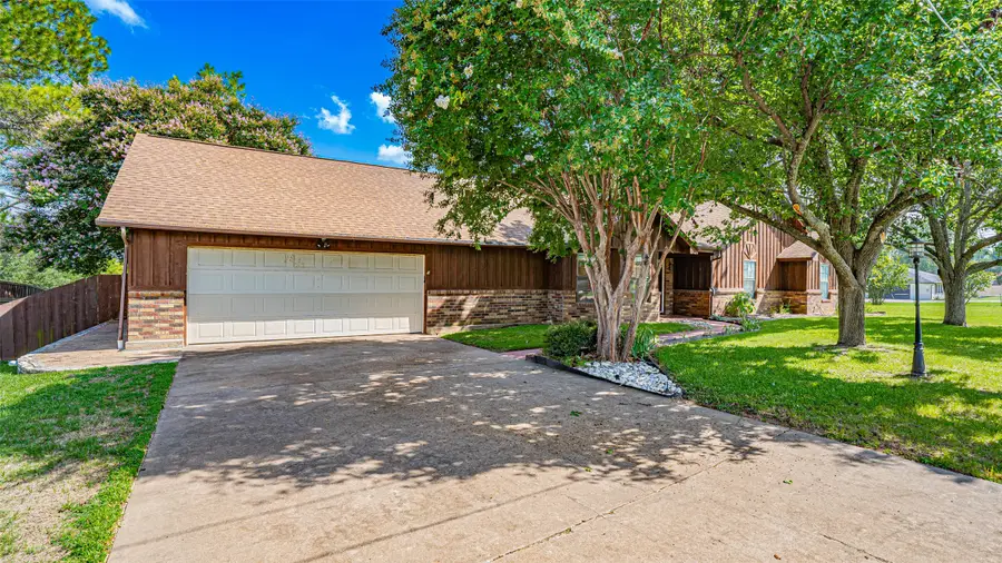 3713 Indian Creek Trail, Granbury, TX 76049 - #3