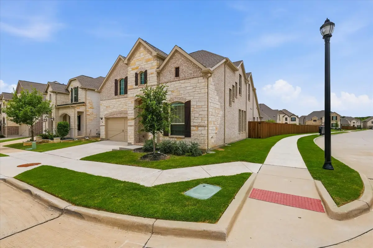 300 Foxglove Hill, Argyle, TX 76226 - #1