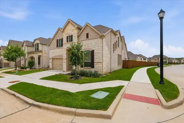 300 Foxglove Hill, Argyle, TX 76226