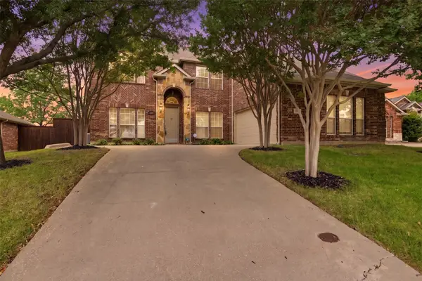 2305 Trickling Creek Drive, Garland, TX 75041