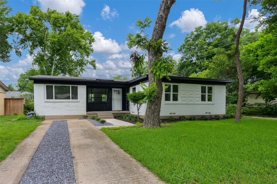10877 Mandalay Drive, Dallas, TX 75228 - #3