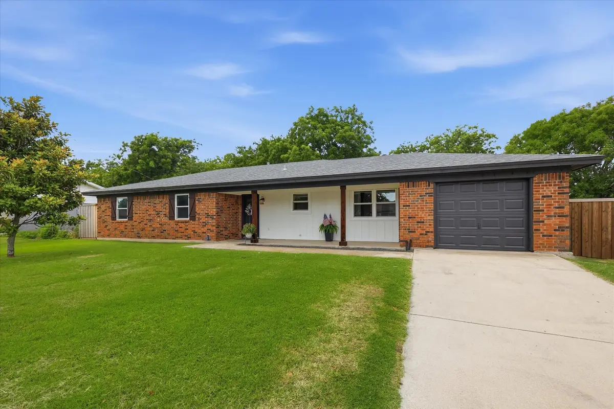 1005 North Miller, Decatur, TX 76234 - #1