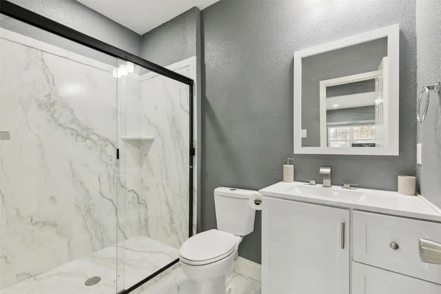 102 Woodland Drive, Highland Village, TX 75077 - #3